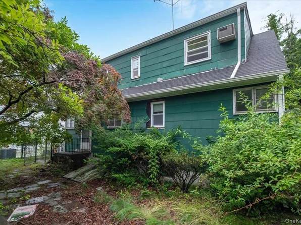 72 Twin Avenue, Spring Valley, NY 10977