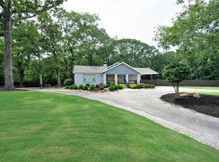 811 King Rd, Stone Mountain, GA 30088