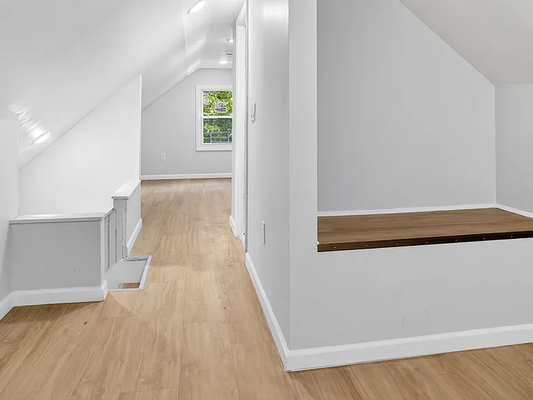 12 E 49th St #2 — Photo 23