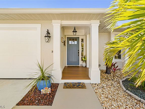 2nd image of 2610 SW 37th Ter