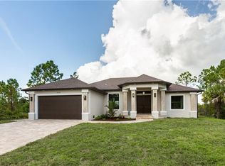 8426 Topeka Cir, Port Charlotte, FL 33981