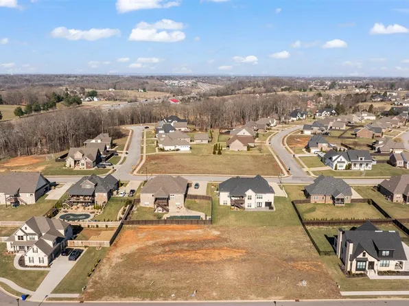 8698 Creekstone Ct, Alvaton, KY 42122