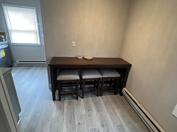 3rd image of 5212 NE 62nd Ave