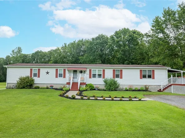 10679 Pavilion Center Rd, Pavilion, NY 14525