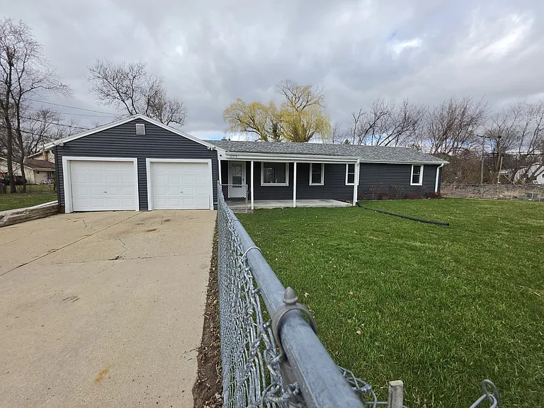 N96W16350 County Line Rd #A — Photo 7