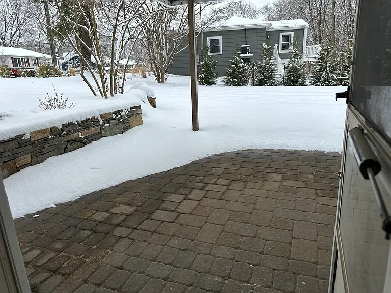 596 Beaver St — Photo 24