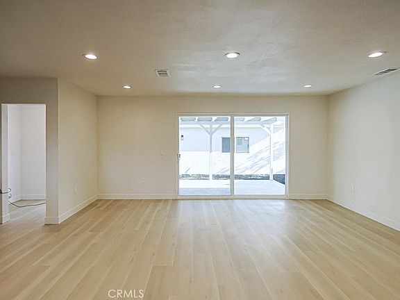 5th image of 1802 W Martha Ln