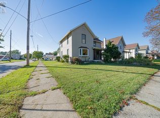 609 S Main St, Clyde, OH 43410