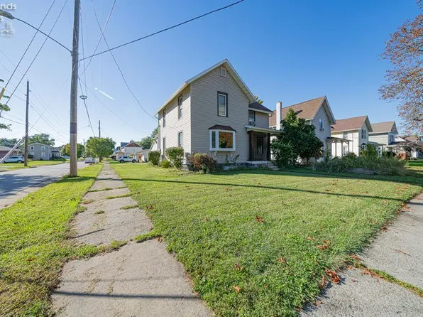 609 S Main St, Clyde, OH 43410