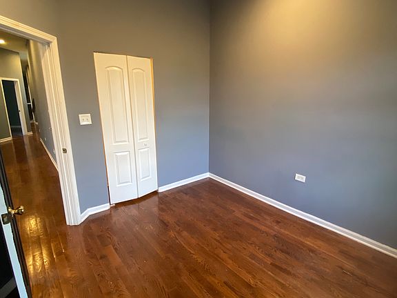 2nd image of 4834 S Prairie Ave APT 3