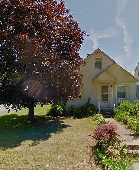 1st image of 903 7th Ave S