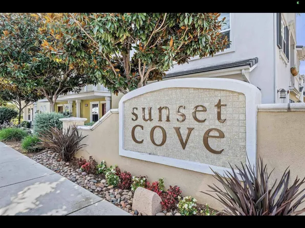 5096 Palm Point Ct, San Diego, CA 92117