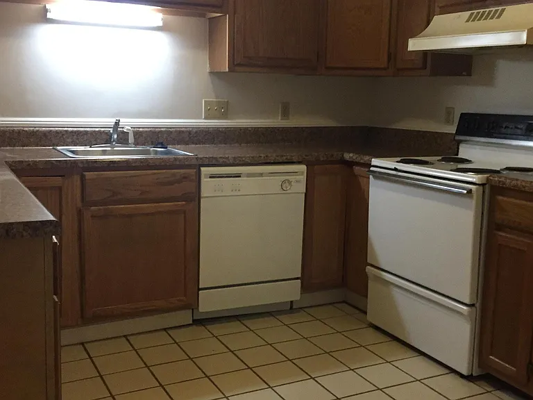 453 Kenilworth Rd #C — Photo 7