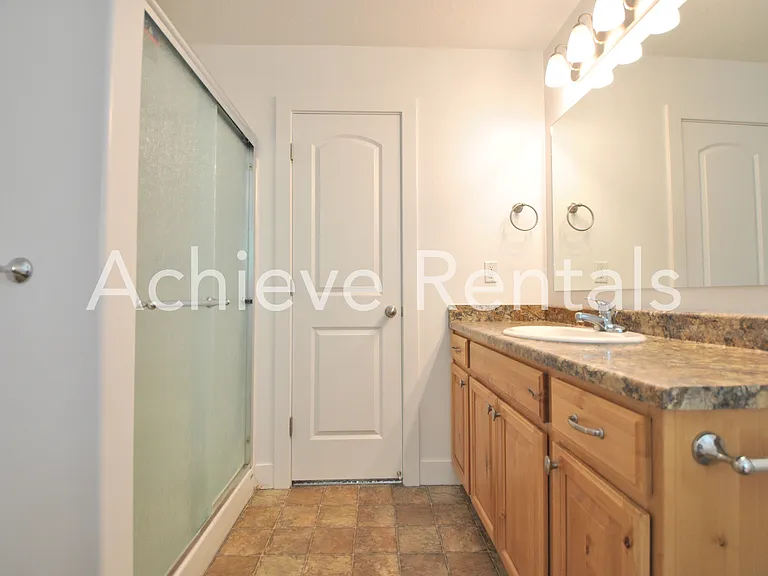 2485 S 1296 W — Photo 12