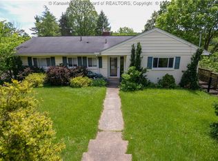 1526 Autumn Rd, Charleston, WV 25314