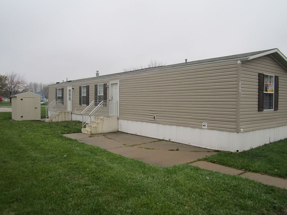 1st image of 1317 Roslyn Dr #69