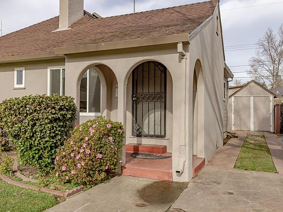 4th image of 1033 3rd Ave