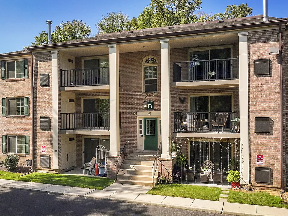 Hillcrest Exterior