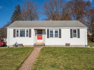 64 Kenlock St, Newington, CT 06111