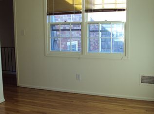 8B Inwood Rd, Port Washington, NY 11050