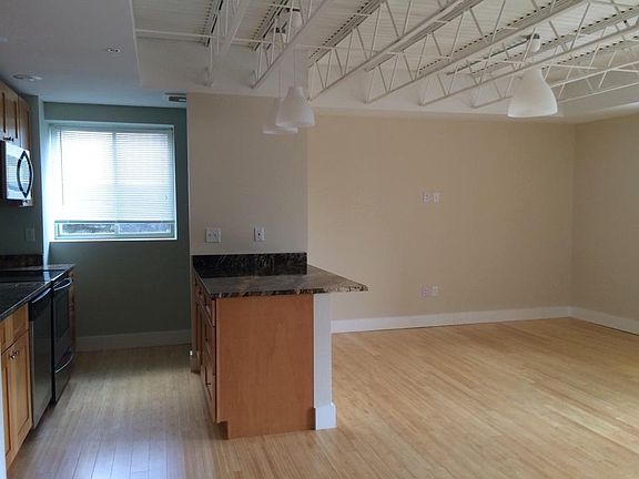 5th image of 2260 Park Ave APT 1A