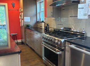 4 Ivy Cir, Arlington, MA 02474