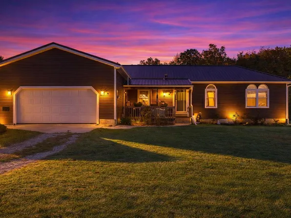 1114 E Station Rd, Sheridan, MI 48884