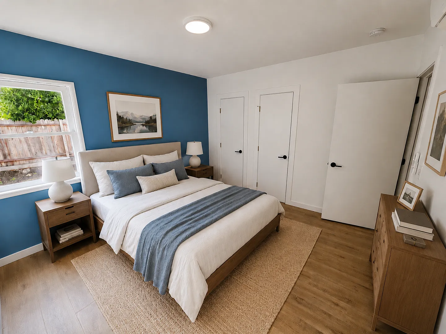 1226 S Manhattan Place — Photo 3