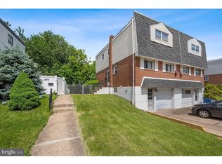 835 Lawler St, Philadelphia, PA 19116