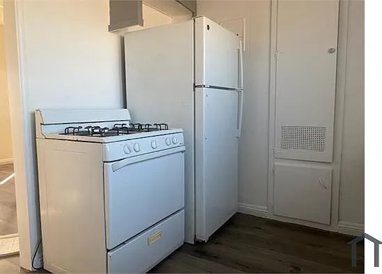 11528 Adco Ave #F — Photo 2