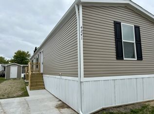 4241 Shari Ln #86, Mount Clemens, MI 48043