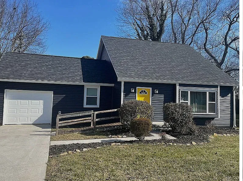 2604 Trace Chain Ln