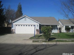 243 Sunbird Dr, Turlock, CA 95382