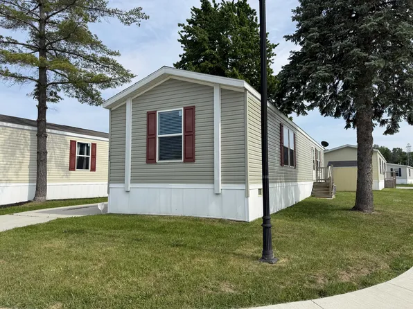 2 Bed 2 Bath Single Section Plan, Rivers Edge