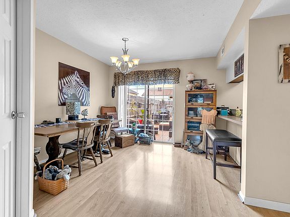 5th image of 1622 Park Row Dr #B