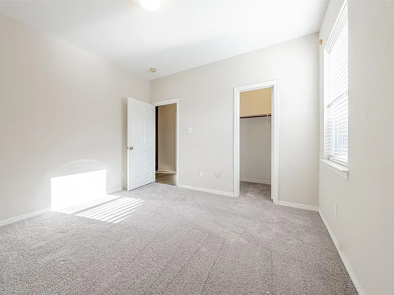 13727 Charterhouse Way — Photo 12