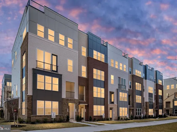 2540 Neabsco Common Pl, Woodbridge, VA 22191