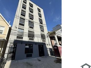 715 E 216th St, Bronx, NY 10467