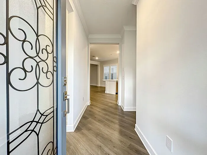 4 bed, 3.5 bath, 2992 sqft, $4,140 — Photo 4