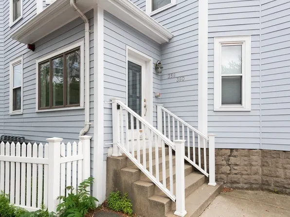 358 Washington St #2, Somerville, MA 02143