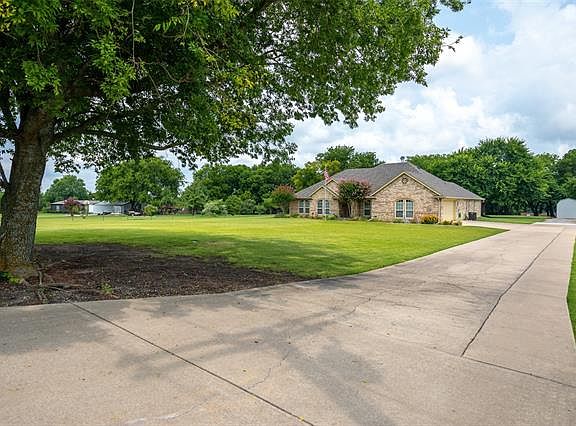 2nd image of 1935 County Road 655