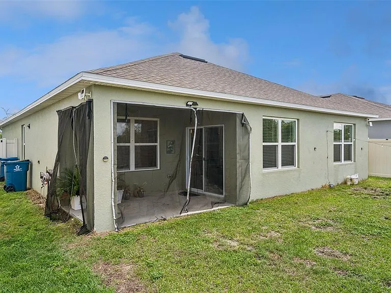 544 Park Place Blvd — Photo 22