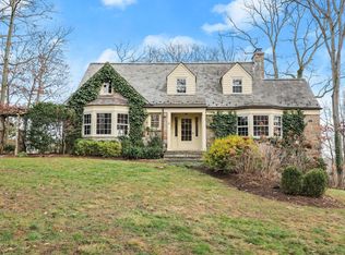 141 Hendrie Ave, Riverside, CT 06878