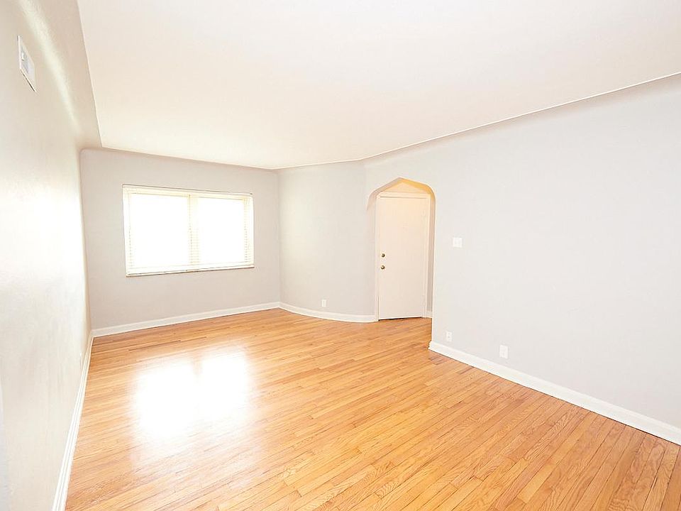 1st image of 5825 Lindenwood Ave APT 2N