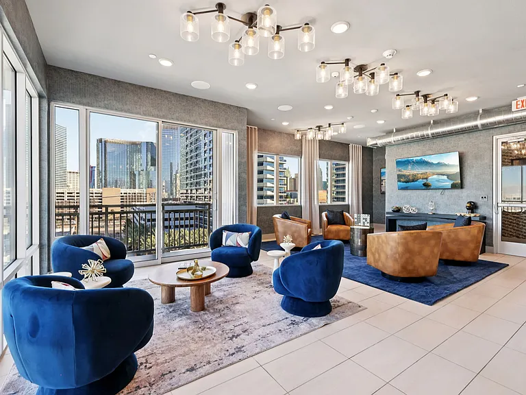 Lura Vegas Apartments — Photo 71
