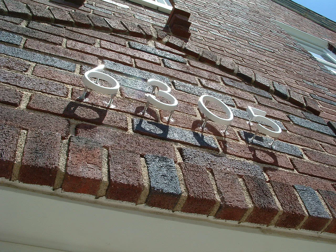 2 bed, 750 sqft, $1,200 — Photo 2