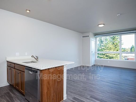 4th image of 459 SE 192nd Ave APT 304