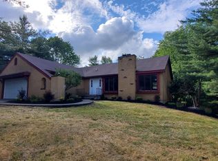 810 Lourdes Ave, Stroudsburg, PA 18360