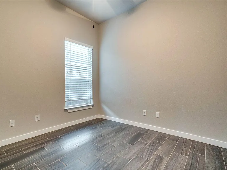 130 Hidden Springs Dr — Photo 7