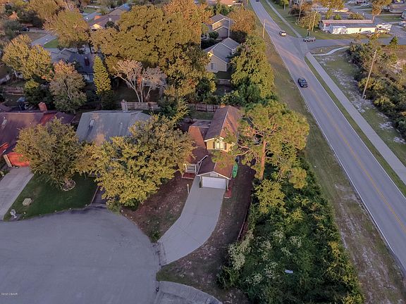 3rd image of 1190 Pellicier Ct